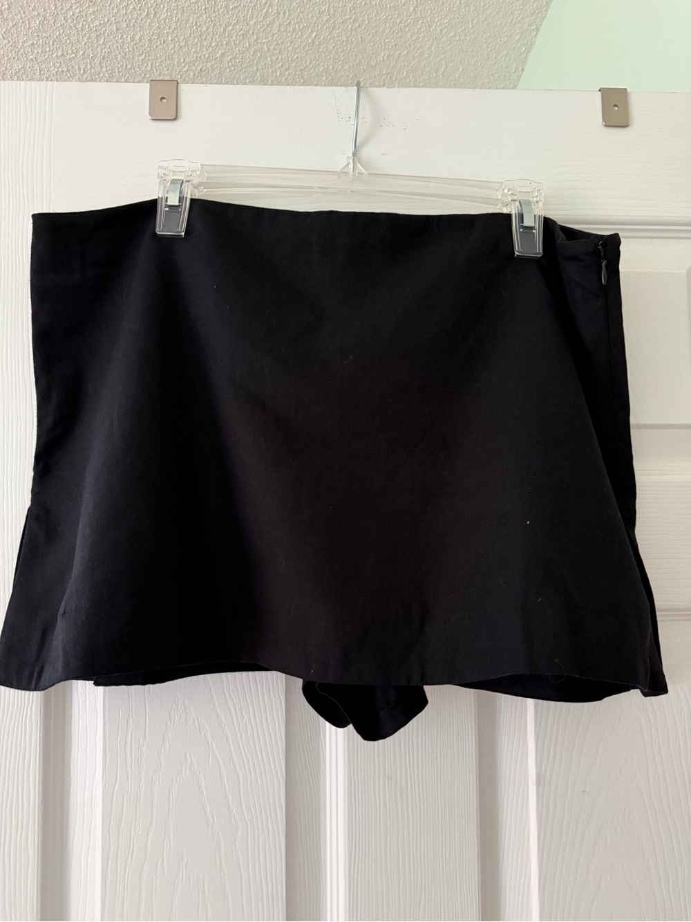 Gap Black Linen Mini Skort - Picture 3 of 4